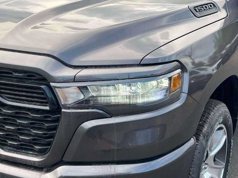 New 2026 RAM 1500 Express AWD/4WD image 7