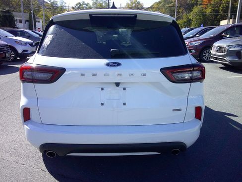 Certified 2023 Ford Escape ST-Line w/ Equipment Group 301A image 6