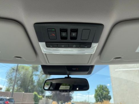 New 2025 Mitsubishi Outlander SEL image 17