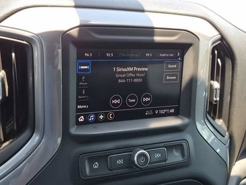Used 2021 Chevrolet Silverado 1500 Custom Trail Boss AWD/4WD image 26