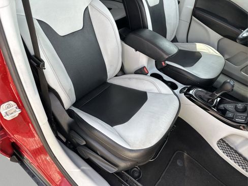 Used 2020 Jeep Compass Limited w/ Safety & Security Group image 19