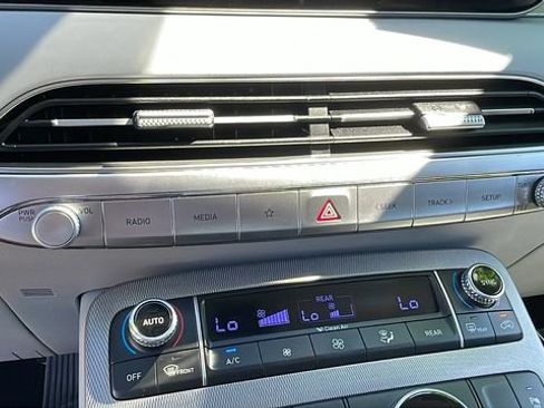 Used 2022 Hyundai Palisade SEL FWD image 19