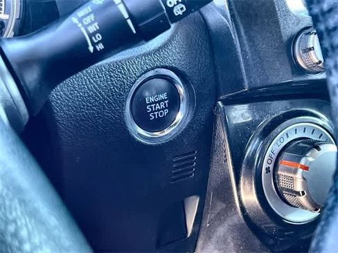 Used 2021 Toyota 4Runner TRD Off-Road Premium image 28