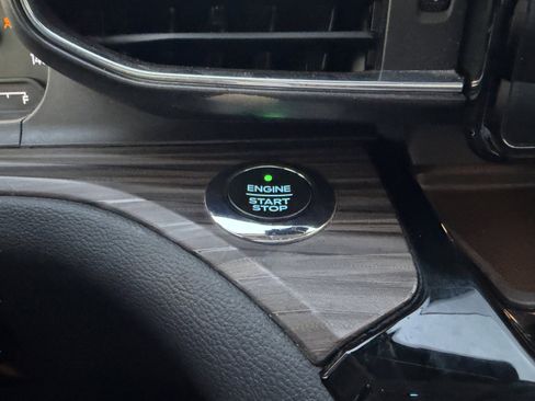 Used 2021 Ford Explorer Limited w/ Equipment Group 301A image 79