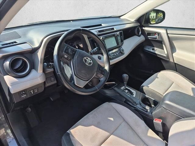 Used 2018 Toyota RAV4 XLE FWD image 10