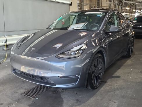 Used 2022 Tesla Model Y Performance AWD/4WD image 4