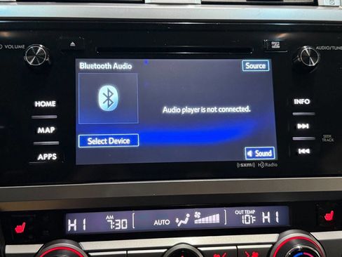 Used 2017 Subaru Outback 3.6R Limited image 45