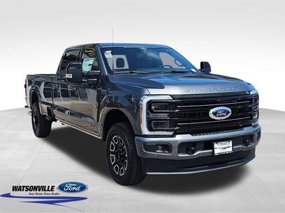 New 2026 Ford F350 Platinum w/ FX4 Off-Road Package