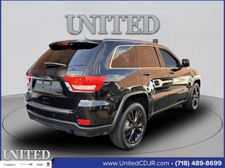 Used 2012 Jeep Grand Cherokee Altitude video 2