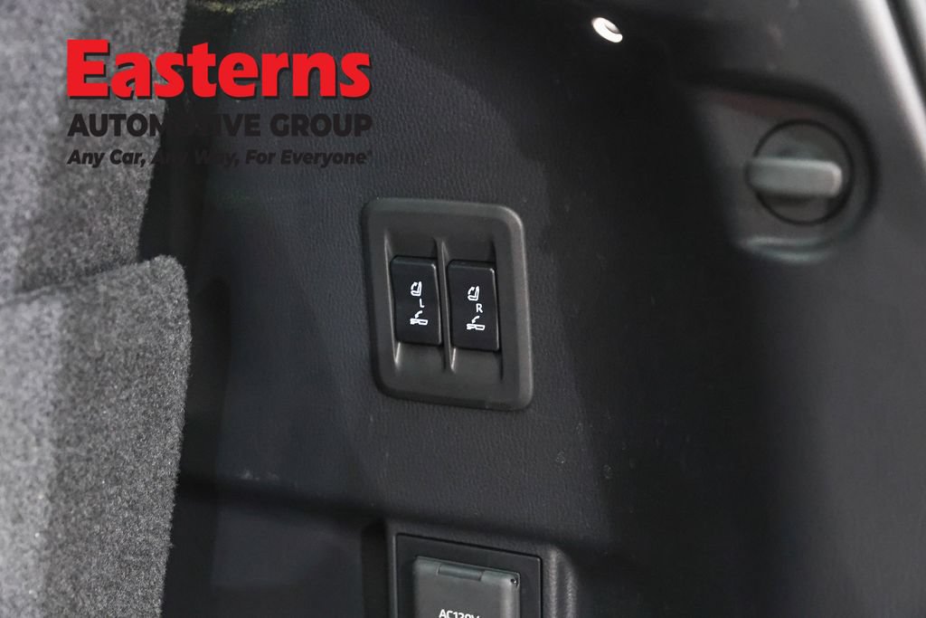Used 2024 Lexus GX 550 w/ Cold Area Package AWD/4WD image 25