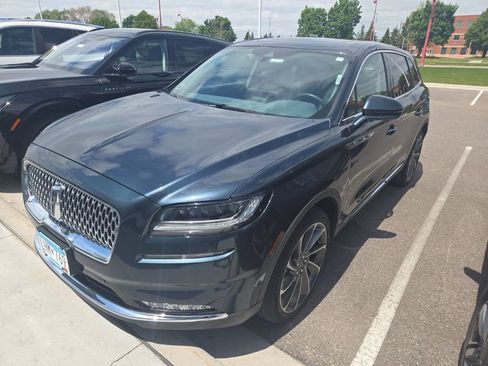 Used 2023 Lincoln Nautilus Reserve w/ Equipment Group 202A AWD/4WD image 7