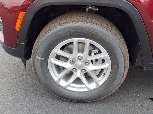 New 2026 Jeep Grand Cherokee Laredo AWD/4WD image 21