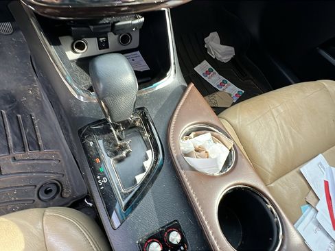 Used 2014 Toyota Avalon XLE image 30