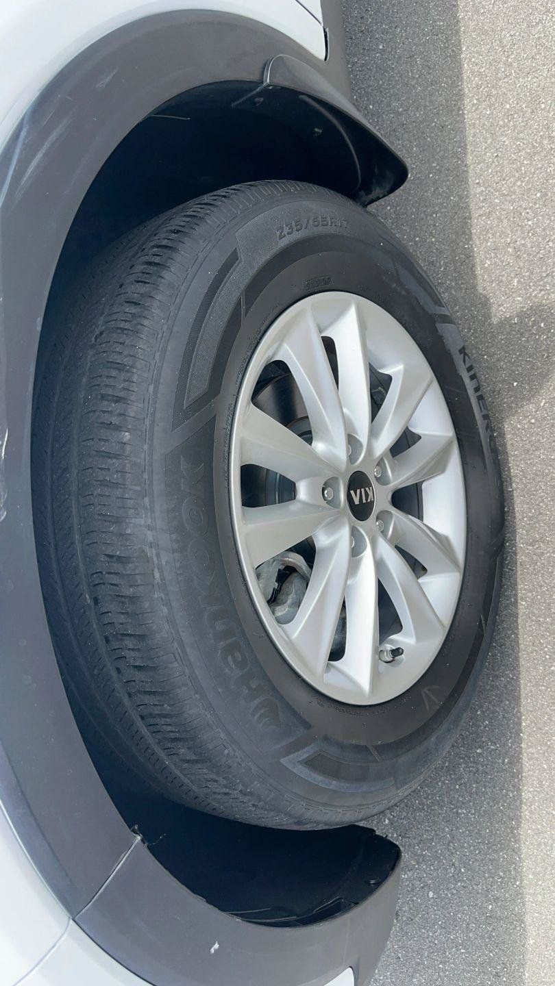Used 2019 Kia Sorento FWD w/ LX Convenience Package image 13