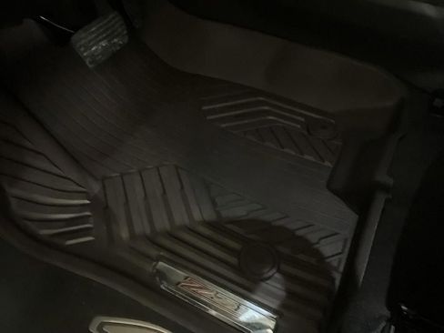 Used 2025 Chevrolet Silverado 1500 LTZ image 18