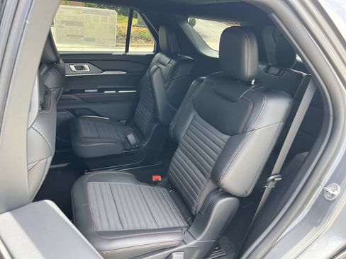 New 2026 Ford Explorer ST-Line AWD/4WD image 17