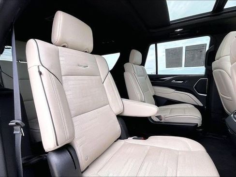 Used 2024 Cadillac Escalade Sport image 32