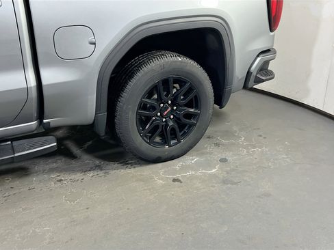 Used 2024 GMC Sierra 1500 Elevation w/ Elevation Premium Package image 31