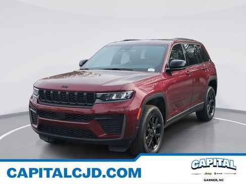 New 2026 Jeep Grand Cherokee Altitude AWD/4WD image 1