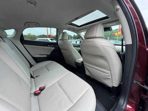 Used 2019 Honda Insight Touring image 23
