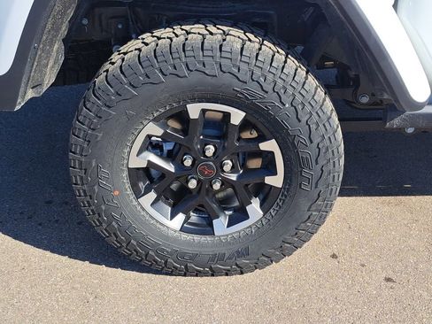 New 2026 Jeep Gladiator Rubicon image 6