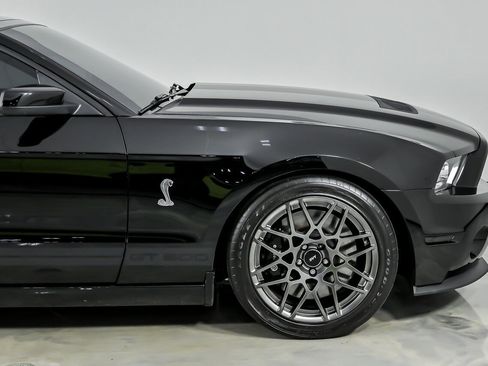 Used 2013 Ford Mustang Shelby GT500 RWD image 15