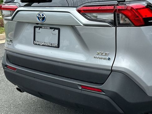Used 2023 Toyota RAV4 XLE w/ Convenience Package AWD/4WD image 5