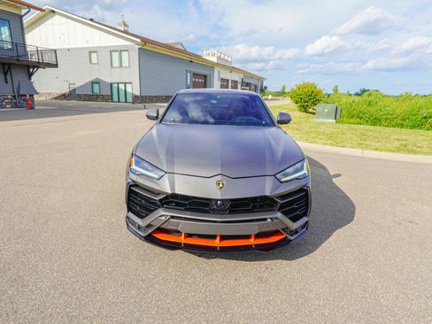 Used 2022 Lamborghini Urus AWD/4WD image 18