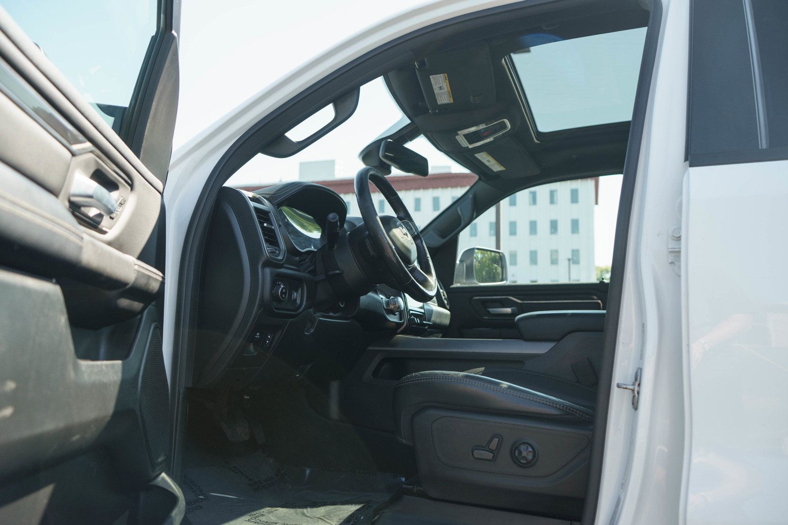 Used 2020 RAM 1500 Sport w/ Alpine Leather & Sound Group AWD/4WD image 11