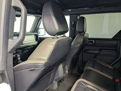 Used 2025 Ford Bronco Outer Banks AWD/4WD image 37