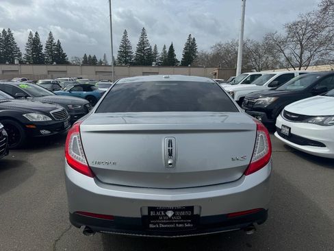 Used 2013 Lincoln MKS image 5