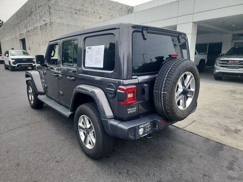 Used 2021 Jeep Wrangler Unlimited Sahara AWD/4WD image 6