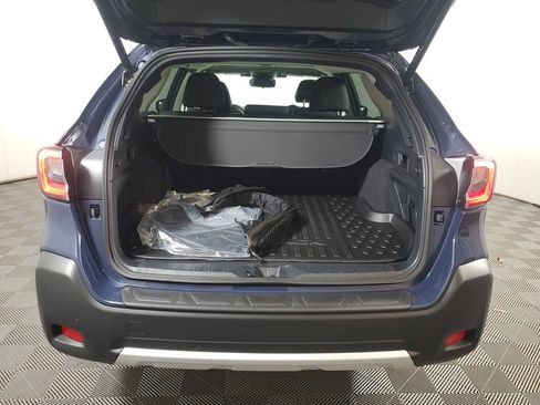 Used 2025 Subaru Outback Touring XT w/ Tech Package 2 AWD/4WD image 5
