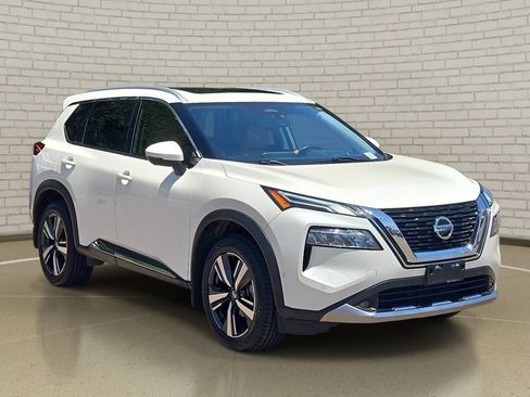 Used 2021 Nissan Rogue Platinum AWD/4WD image 3