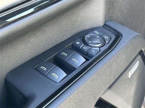 Used 2024 GMC Sierra 2500 AT4 w/ AT4 Premium Plus Package image 30