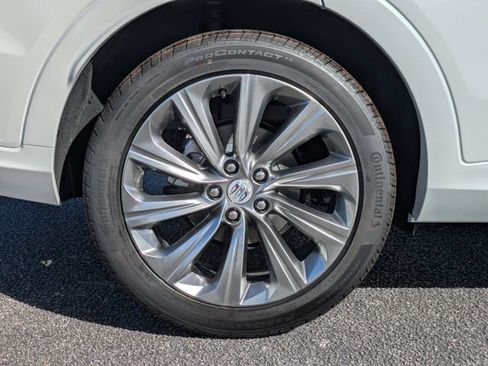 New 2026 Buick Envista Avenir image 12