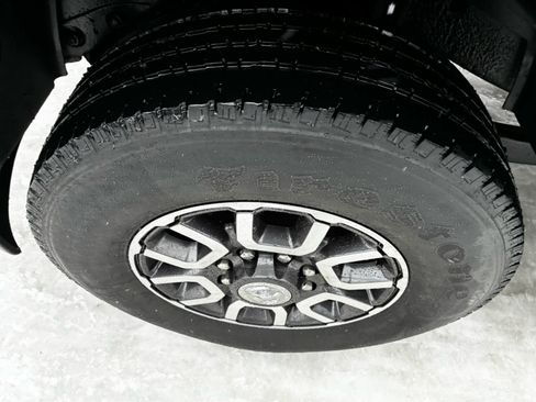 Used 2019 RAM 2500 Laramie image 9