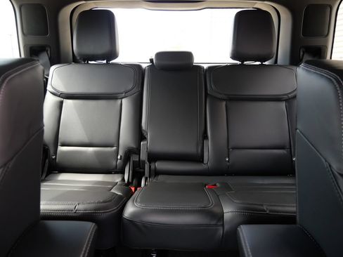 New 2026 Ford Expedition Platinum w/ Stealth Appearance Package AWD/4WD image 18