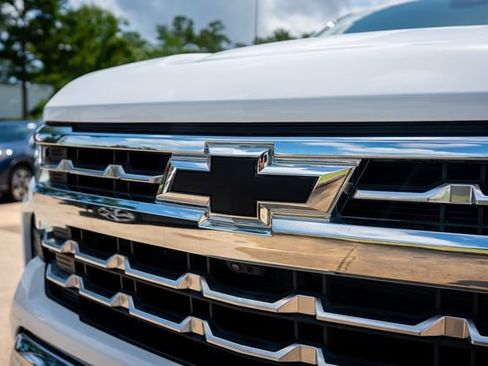 Used 2024 Chevrolet Silverado 1500 LTZ AWD/4WD image 13