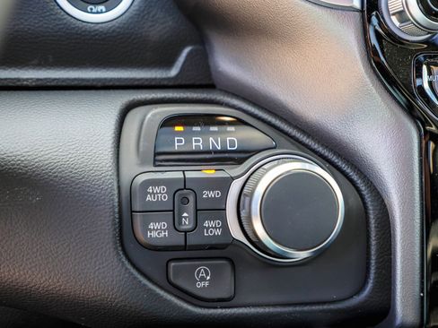 New 2026 RAM 1500 Big Horn AWD/4WD image 16