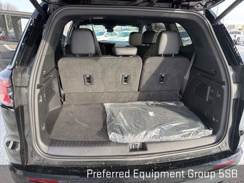 Used 2025 GMC Acadia Denali w/ LPO, Floor Liner Package image 26