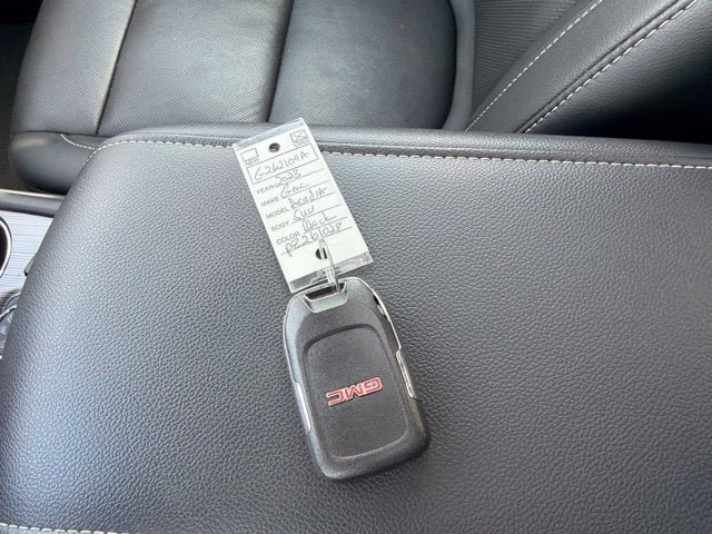 Used 2023 GMC Acadia SLT w/ Elevation Edition AWD/4WD image 31