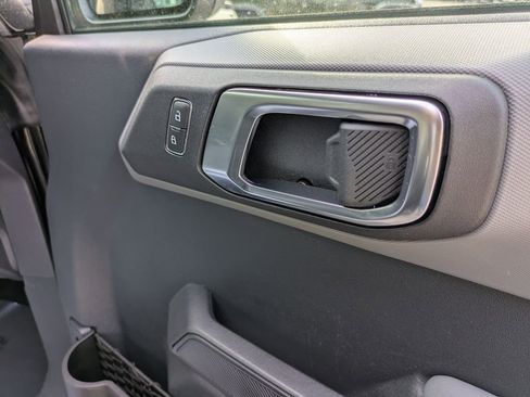 Used 2021 Ford Bronco Big Bend image 28