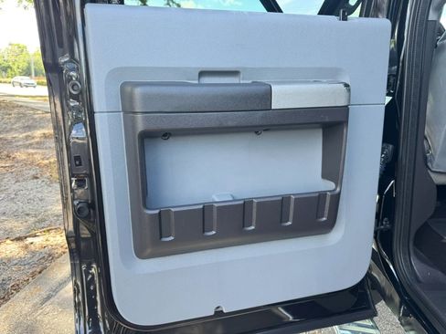 Used 2016 Ford F250 XLT w/ XLT Premium Package image 43