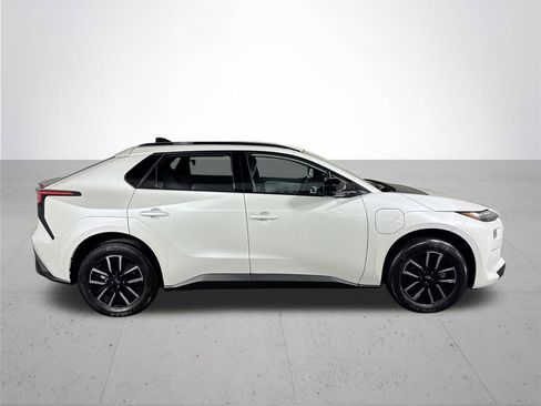 New 2026 Subaru Solterra Premium image 5