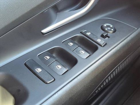 Used 2023 Hyundai Elantra SEL FWD image 12