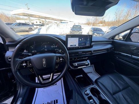 Used 2023 Lincoln Corsair Reserve w/ Equipment Group 201A image 18