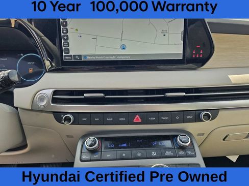Used 2024 Hyundai Palisade Limited FWD image 16