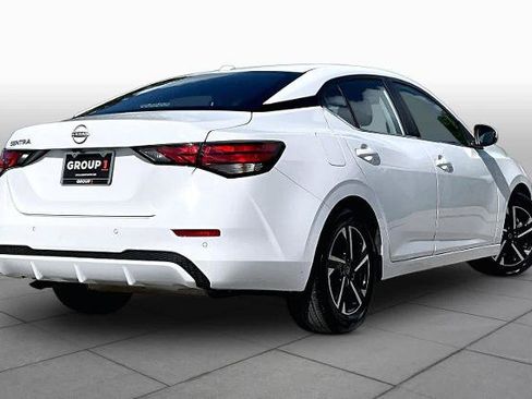 Certified 2025 Nissan Sentra SV FWD image 13