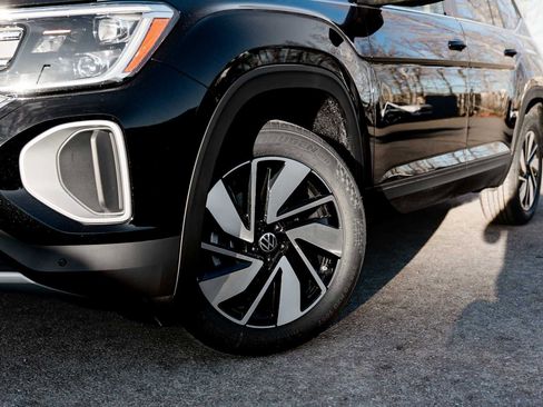 New 2026 Volkswagen Atlas SE image 17